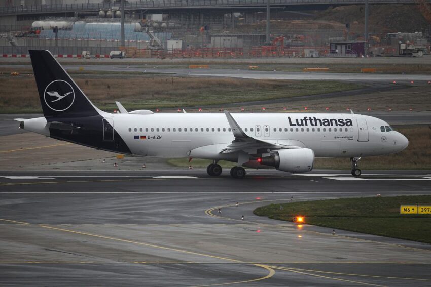 Lufthansa-Maschine (Archiv)